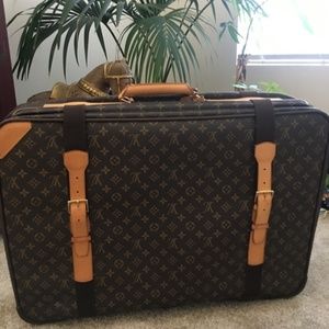 Louis Vuitton Monogram Satellite 70